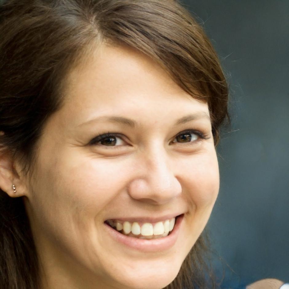 Thea Robinson, Debt Resolution Specialist